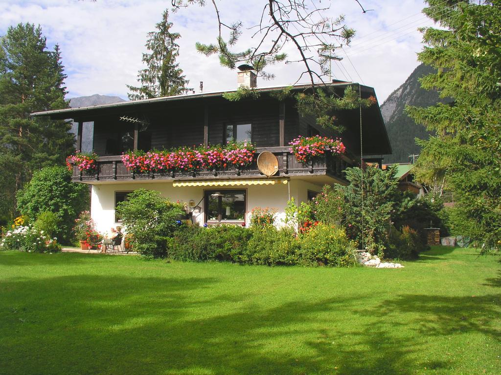 Haus Roedlach-Arendt Leutasch Extérieur photo